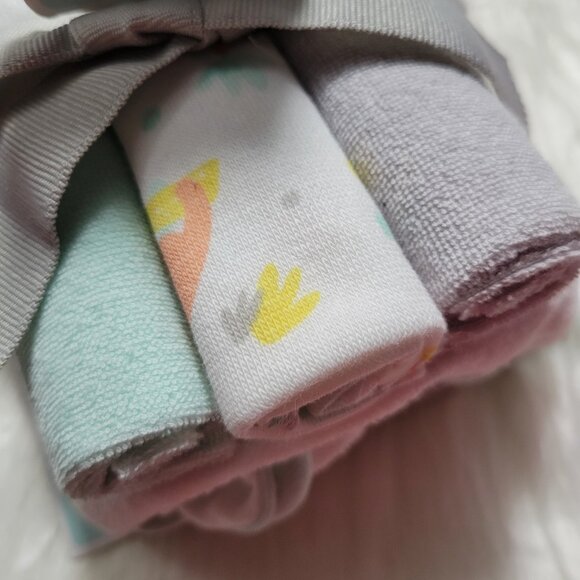 Just Born Sloth Themed Hooded Towel & Washcloth Set - Picture 5 of 6